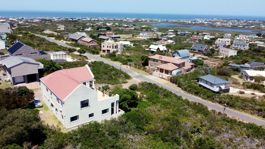 7 Bedroom Property for Sale in Bettys Bay Western Cape